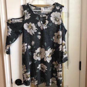 Now N Forever Cold Shoulder Floral Top